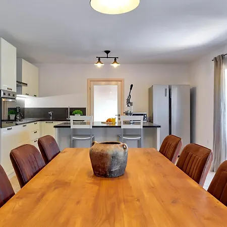 Eugenia By Briskva Villa