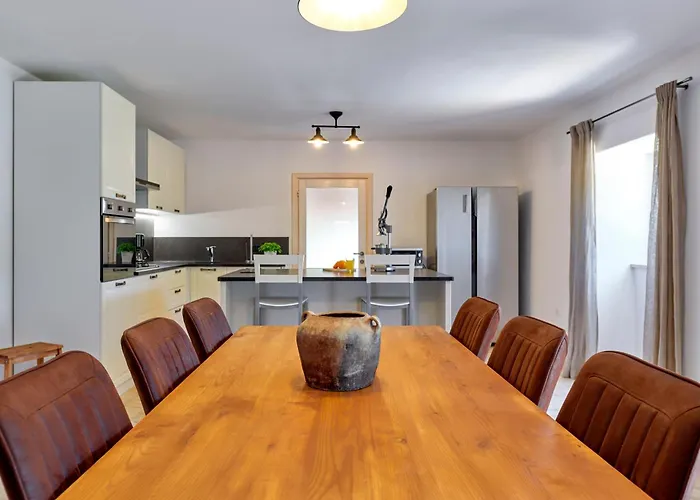 Eugenia By Briskva 别墅