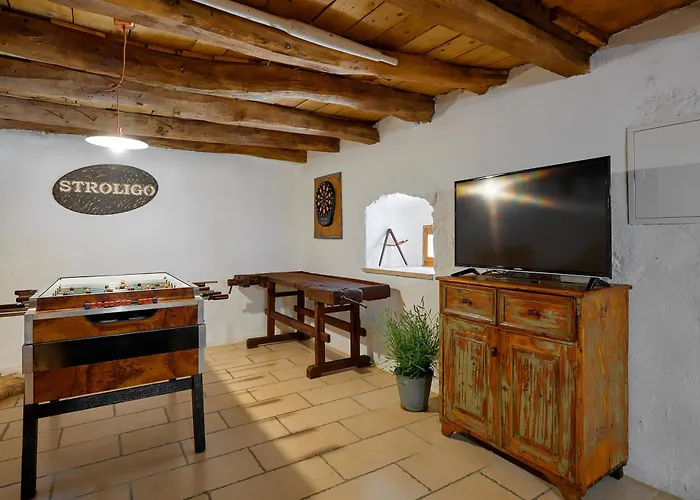 别墅 Eugenia By Briskva 布鲁赛吉